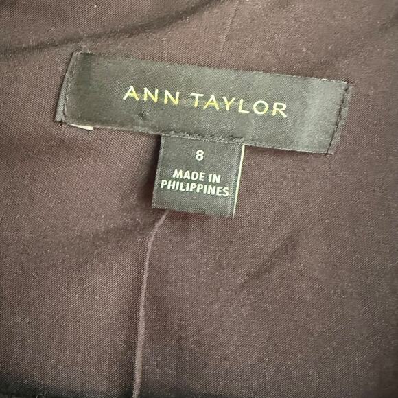 Ann Taylor Classic Notched Two-Button Black Blazer | Sz 8 | Seasonless Stretch - Picture 4 of 6